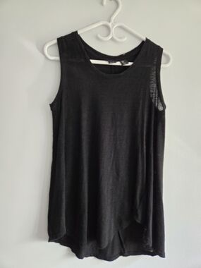 Tahari Black Sleeveless Tank Top